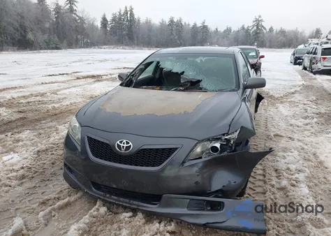 2009 Toyota Camry Se z USA, uszkodzony, nr VIN 4T1BE46K09U823541